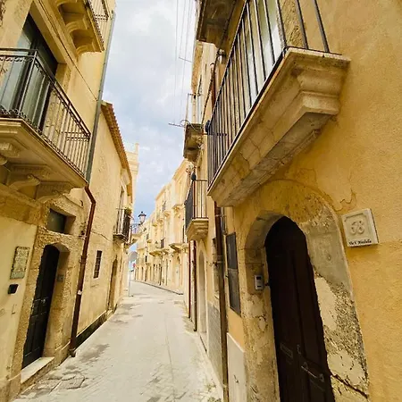 Гостевой дом Casa 68 Ortigia 3*